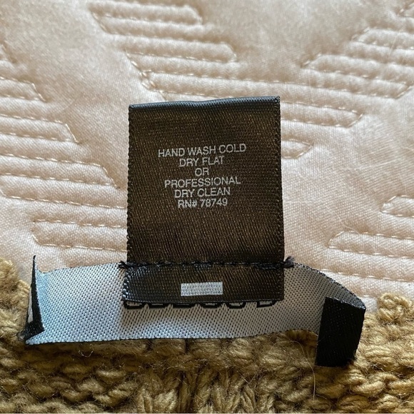 Vintage ARDEN B. Cable Knit Shrug Wheat Brown Size Extra Small (EUC) - Picture 8 of 10